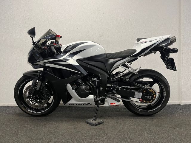 honda - cbr-600-rr