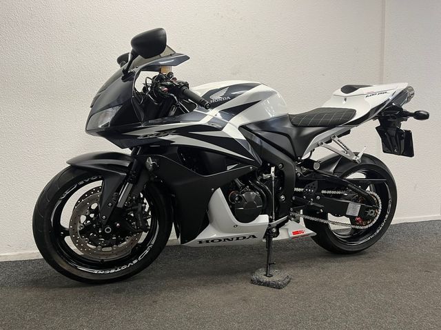 honda - cbr-600-rr