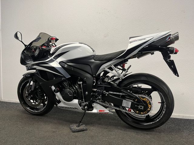 honda - cbr-600-rr