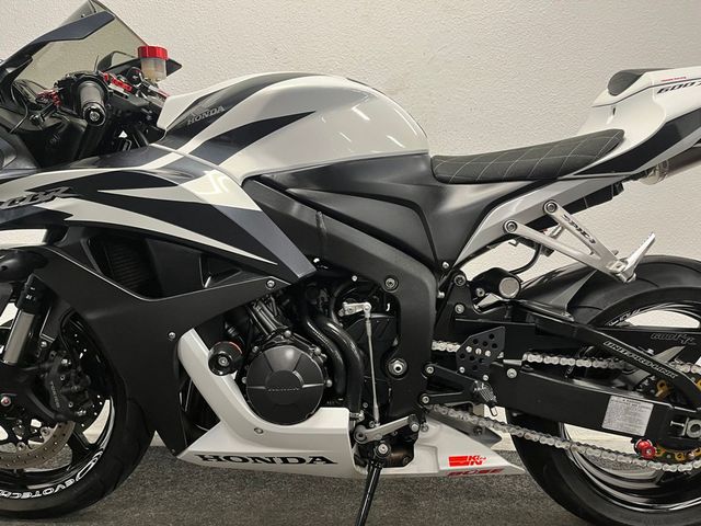 honda - cbr-600-rr