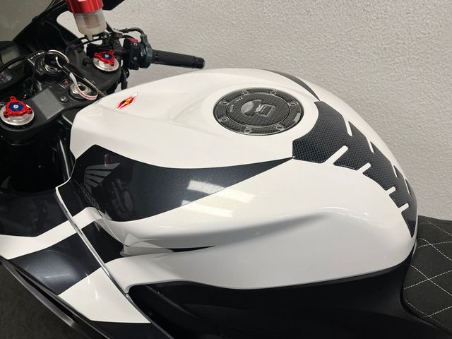 honda - cbr-600-rr