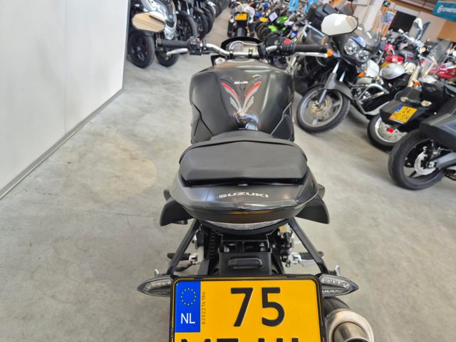 suzuki - gsr-750-a