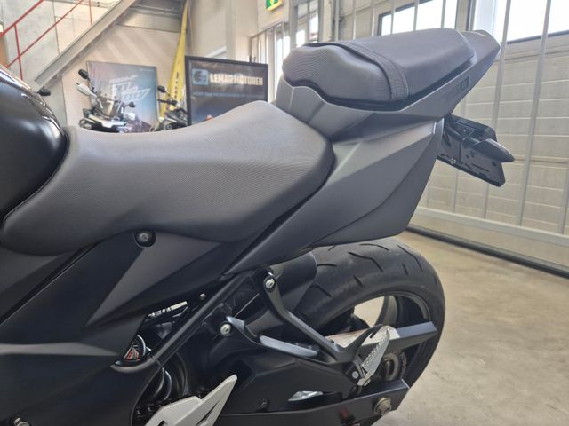 suzuki - gsr-750-a