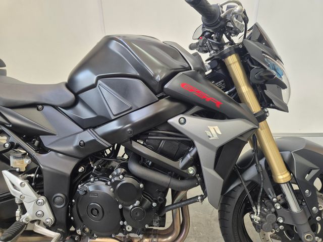 suzuki - gsr-750-a