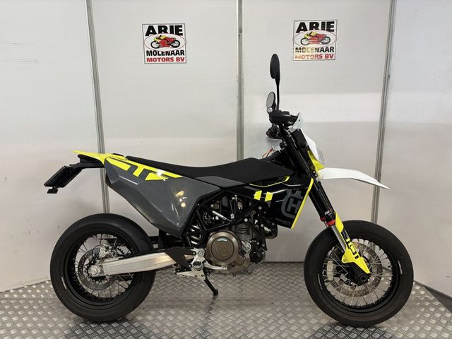 husqvarna - 701-supermoto
