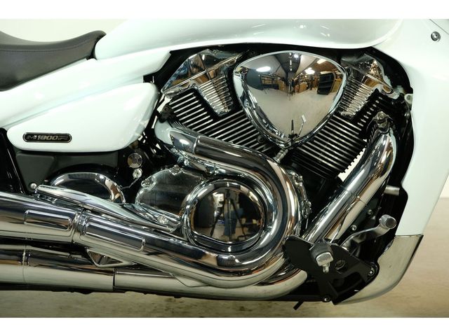 suzuki - m-1800-r-intruder