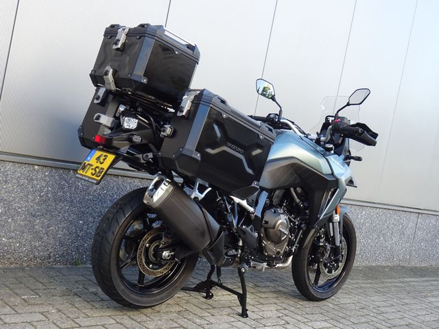 suzuki - v-strom-800