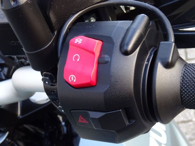 suzuki - v-strom-800