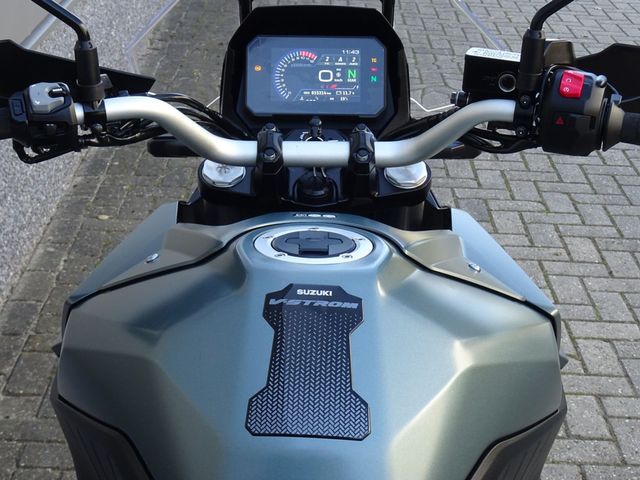suzuki - v-strom-800