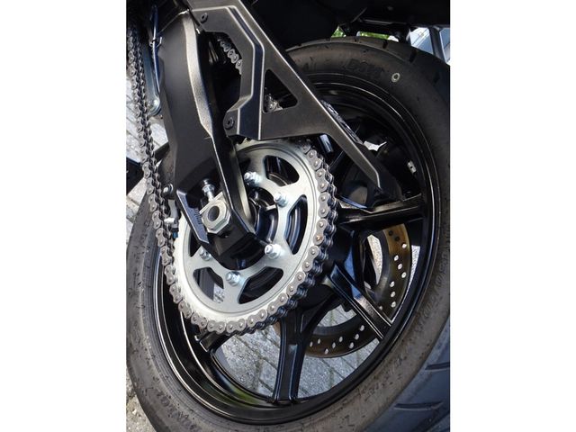 suzuki - v-strom-800