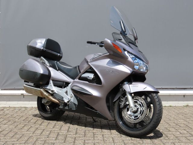 honda - st-1300-pan-european