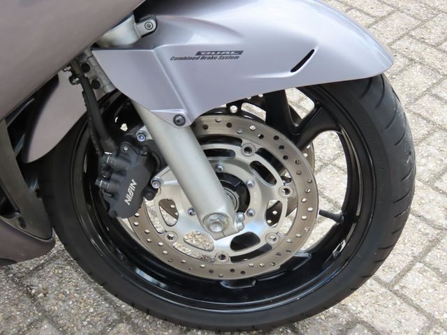 honda - st-1300-pan-european