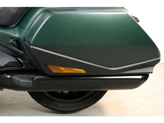 honda - gl-1800-goldwing-bagger