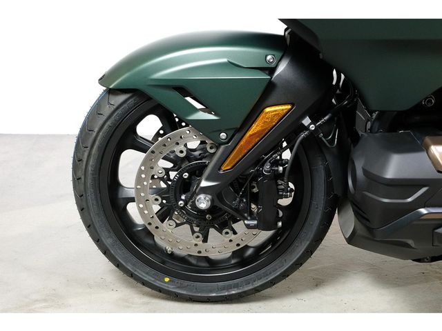 honda - gl-1800-goldwing-bagger