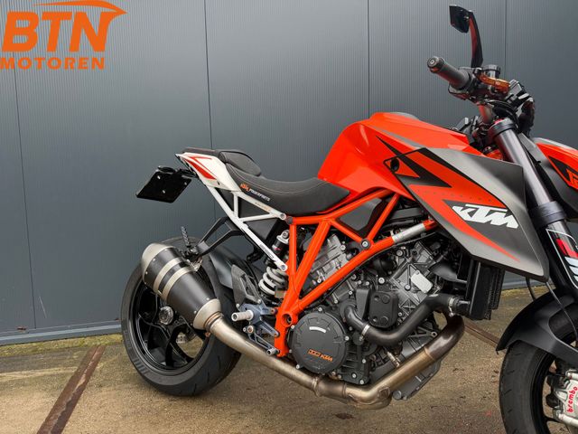 ktm - 1290-super-duke-r