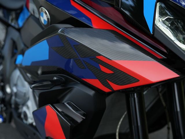 bmw - m-1000-xr