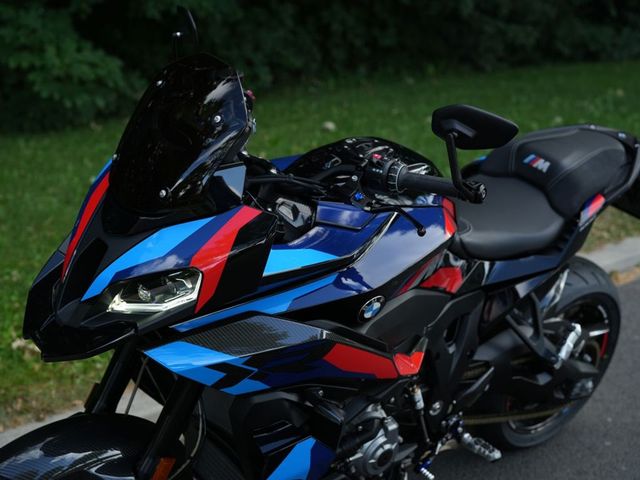 bmw - m-1000-xr
