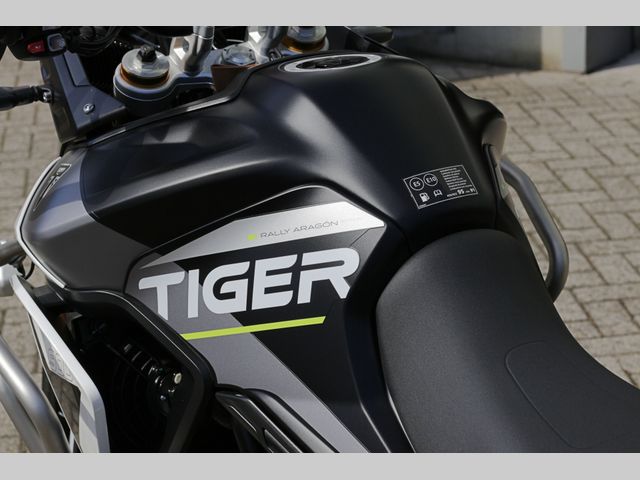 triumph - tiger-900-rally-aragon-edition