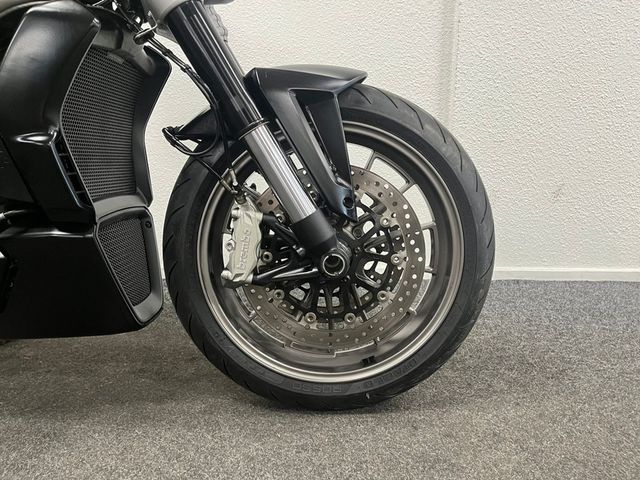 ducati - xdiavel