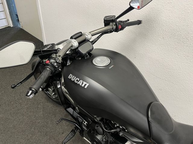 ducati - xdiavel