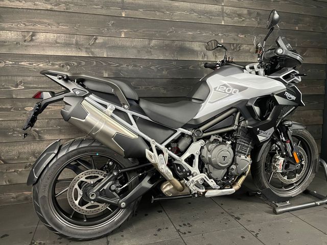 triumph - tiger-1200-gt-pro