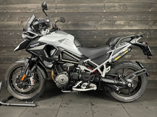 triumph - tiger-1200-gt-pro