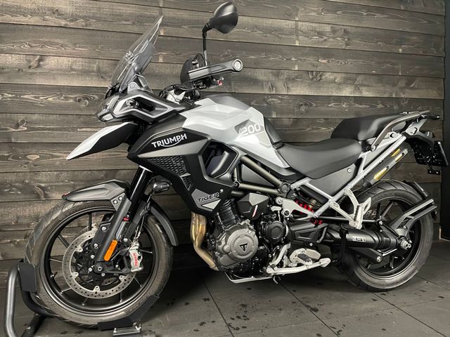 triumph - tiger-1200-gt-pro