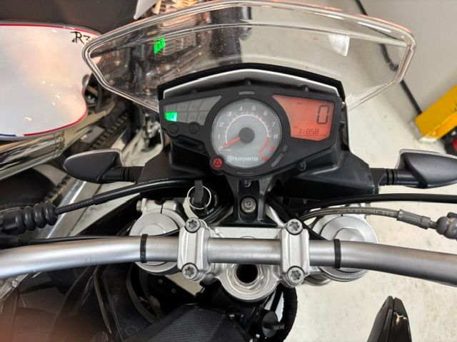 husqvarna - tr-650-strada-abs
