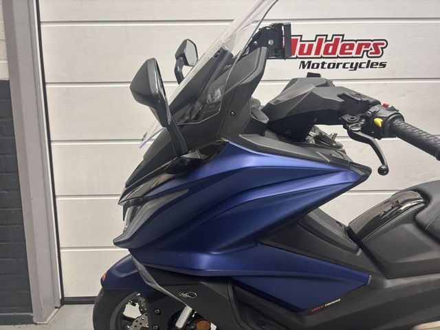 kymco - ak-550