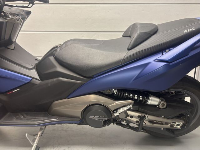 kymco - ak-550