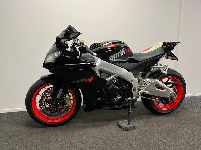 aprilia - rsv-4-r