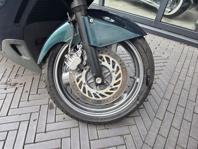 honda - st-1100-pan-european