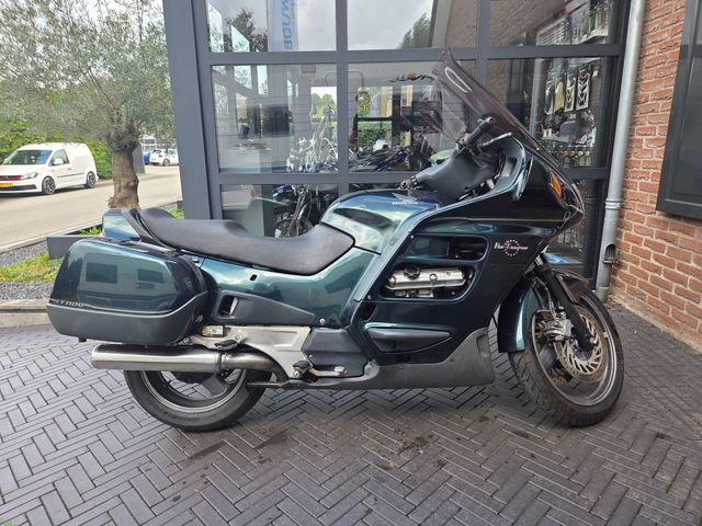 honda - st-1100-pan-european
