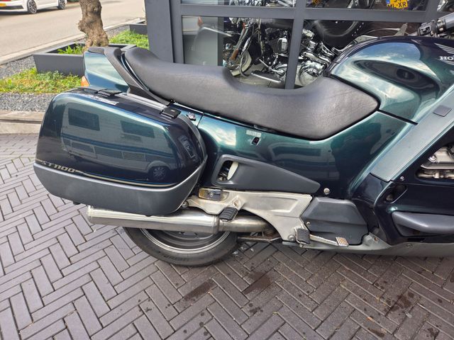 honda - st-1100-pan-european