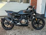 HUSQVARNA SVARTPILEN 701