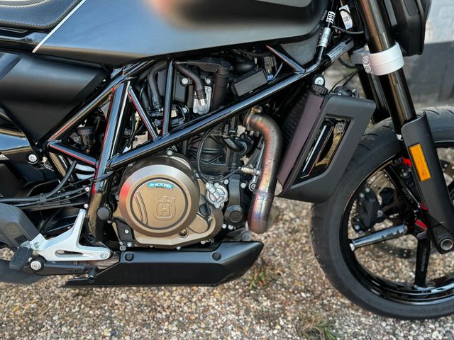 husqvarna - svartpilen-701