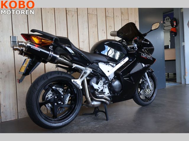 honda - vfr-800-fi-vtec
