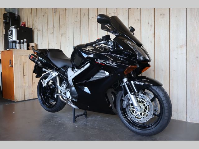 honda - vfr-800-fi-vtec
