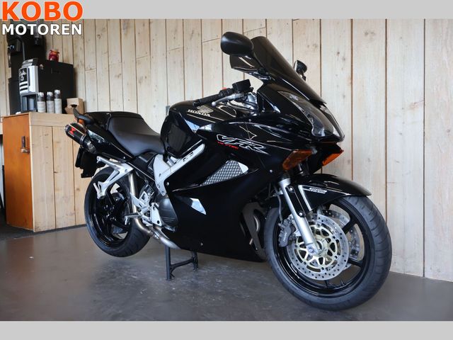 honda - vfr-800-fi-vtec