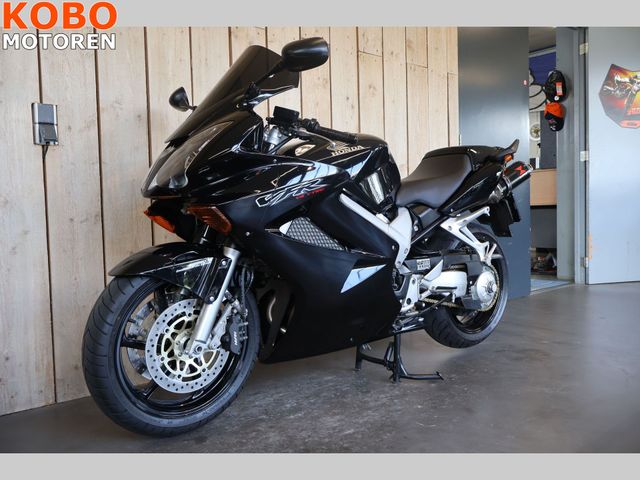 honda - vfr-800-fi-vtec