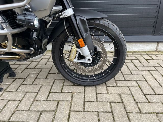 bmw - r-1250-gs-adventure