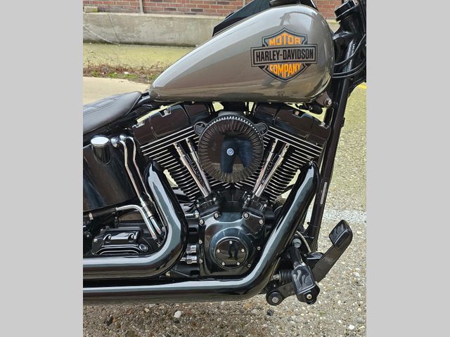 harley-davidson - deuce-fxstd-softail