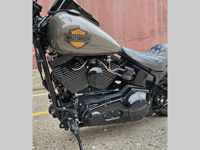 harley-davidson - deuce-fxstd-softail