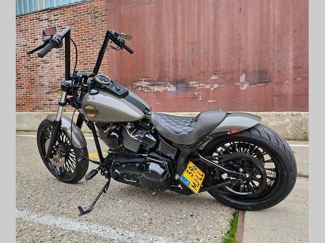harley-davidson - deuce-fxstd-softail