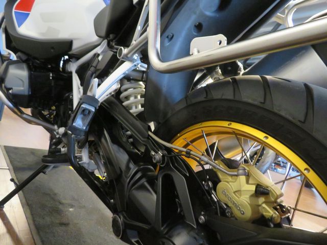 bmw - r-1250-gs-adventure