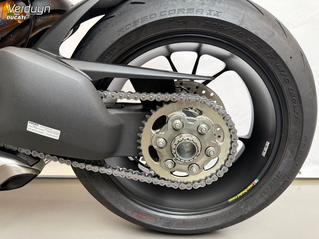ducati - streetfighter-v4s