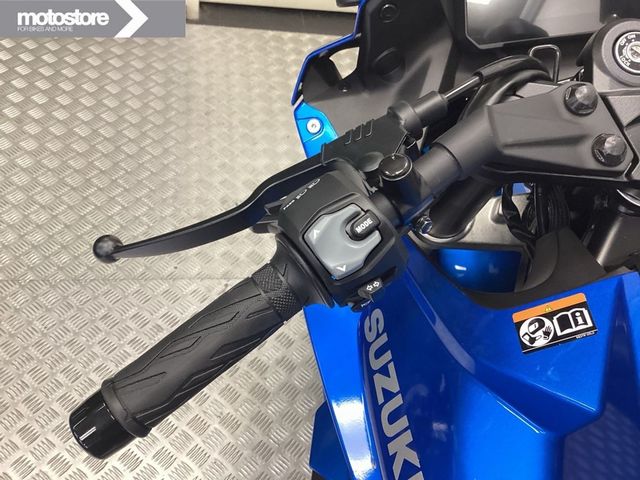 suzuki - gsx-8r