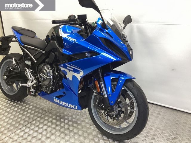suzuki - gsx-8r