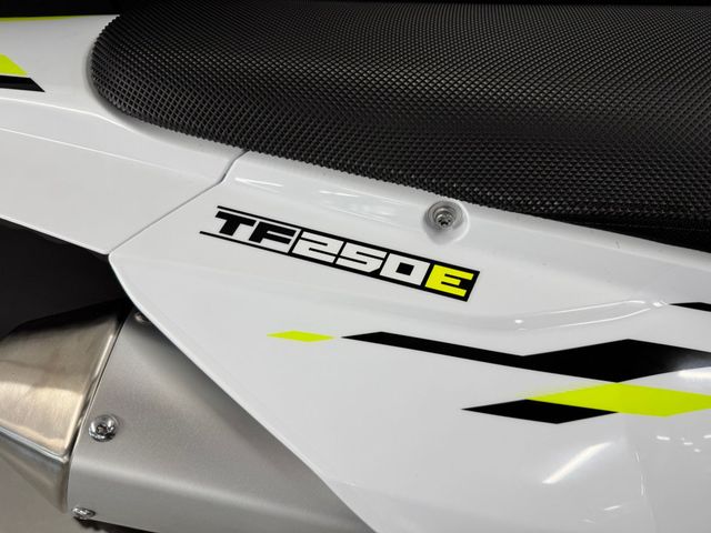 triumph - tf-250-e
