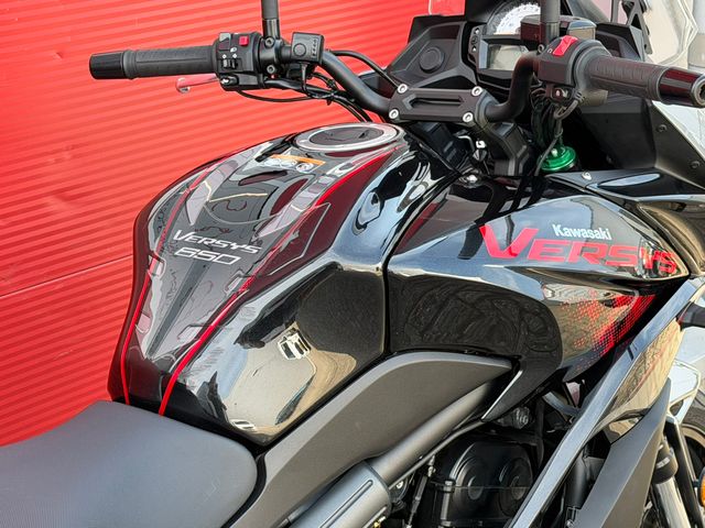 kawasaki - versys-650-abs